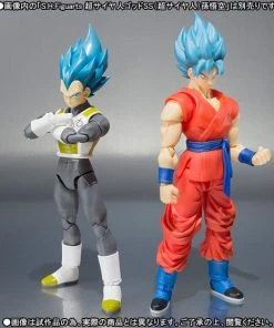 Bandai S.H. Figuarts DragonBall Z - Super Saiyan God Super Saiyan Vegeta (Resurrection