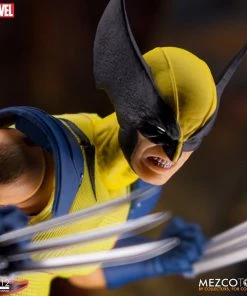 Mezco Toyz One:12 Collective Marvel - Wolverine - Deluxe Steel Box Edition