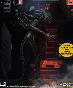 Mezco Toys ONE:12 Collective - Alien