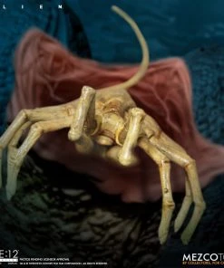 Mezco Toys ONE:12 Collective - Alien 31 Mezco Toys ONE:12 Collective - Alien