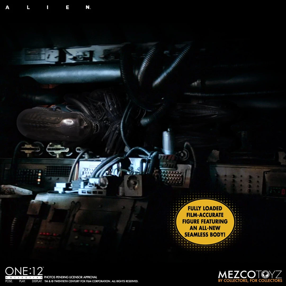 Mezco Toys ONE:12 Collective - Alien 17 Mezco Toys ONE:12 Collective - Alien