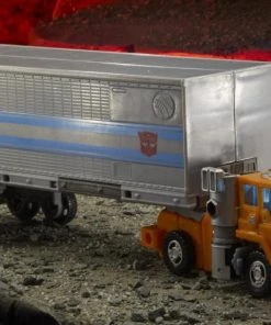 Hasbro Transformers War For Cybertron: Kingdom Deluxe Huffer