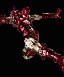Sentinel - Marvel Fighting Armor Iron Man Figure