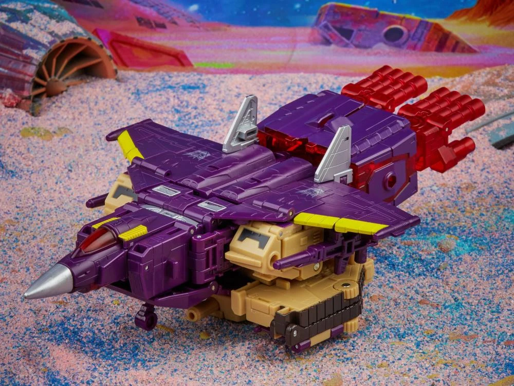 Hasbro Transformers: Legacy Leader Blitzwing Pre-Orders 7 Hasbro Transformers: Legacy Leader Blitzwing Pre-Orders