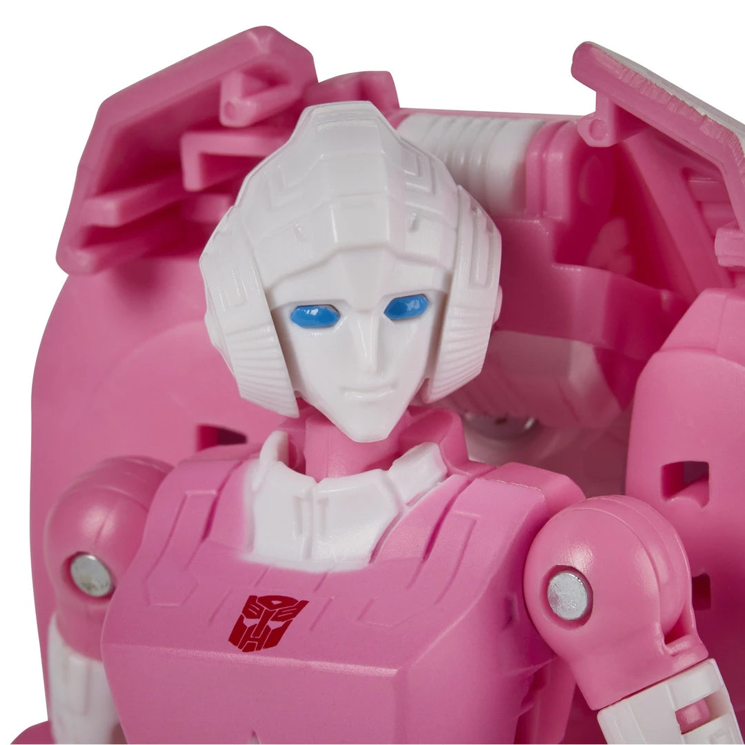 Hasbro Transformers Kingdom Deluxe Arcee 4 Hasbro Transformers Kingdom Deluxe Arcee