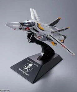 Bandai DX Chogokin First Press Limited Edition VF-1S Valkyrie Roy Focker Special