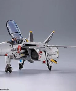 Bandai DX Chogokin First Press Limited Edition VF-1S Valkyrie Roy Focker Special