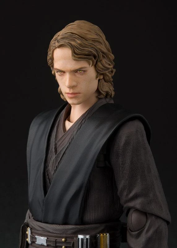 Bandai S.H. Figuarts Star Wars - Anakin Skywalker (Revenge Of The Sith) 10 Bandai S.H. Figuarts Star Wars - Anakin Skywalker (Revenge Of The Sith)
