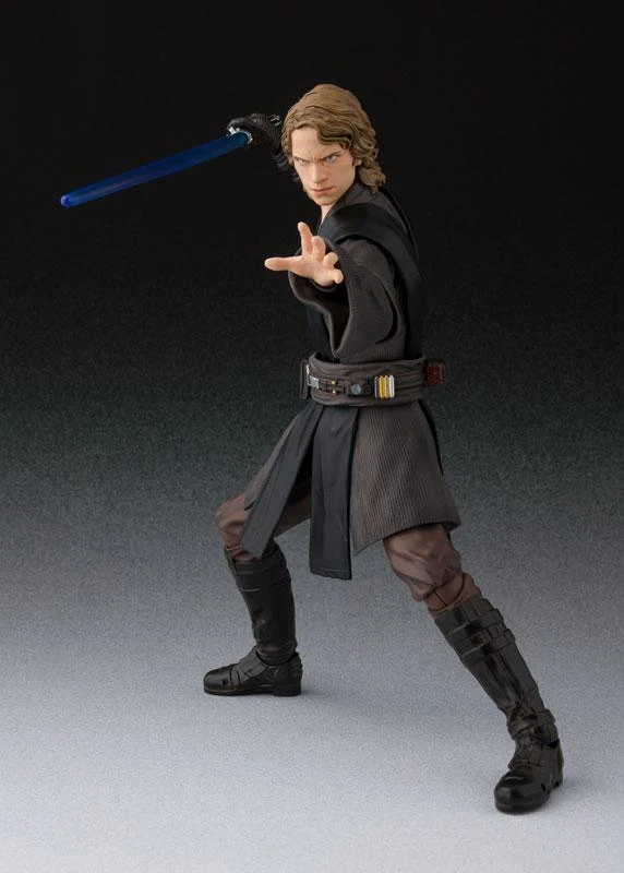 Bandai S.H. Figuarts Star Wars - Anakin Skywalker (Revenge Of The Sith) 7 Bandai S.H. Figuarts Star Wars - Anakin Skywalker (Revenge Of The Sith)