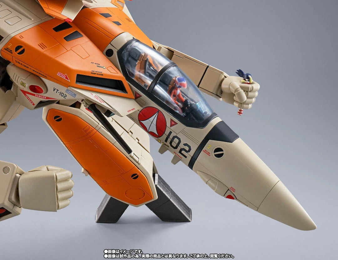 Bandai DX Chogokin Macross 1/48 Scale VF-1D Valkyrie & Fan Racer Anime 7 Bandai DX Chogokin Macross 1/48 Scale VF-1D Valkyrie & Fan Racer Anime