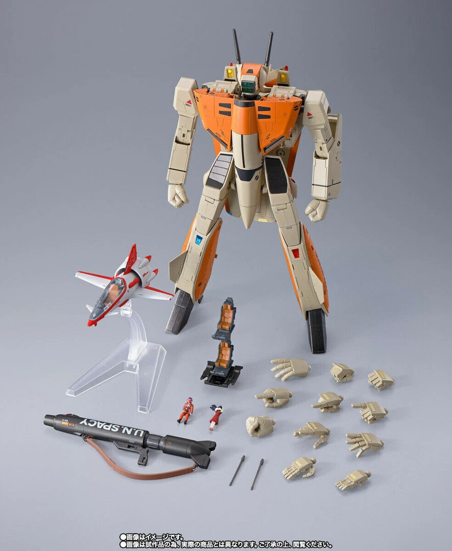 Bandai DX Chogokin Macross 1/48 Scale VF-1D Valkyrie & Fan Racer Anime 9 Bandai DX Chogokin Macross 1/48 Scale VF-1D Valkyrie & Fan Racer Anime