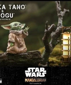 Pre-Orders Hot Toys 1/6 Scale Figure - Ahsoka Tano & Grogu (Star Wars: Episode The Mandalorian)