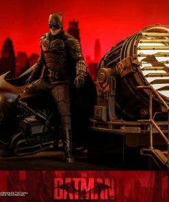 Pre-Orders Hot Toys Movie Masterpiece 1/6 Scale Figure - The Batman - Batman & Bat Signal