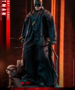 Pre-Orders Hot Toys Movie Masterpiece 1/6 Scale Figure - The Batman - Batman & Bat Signal