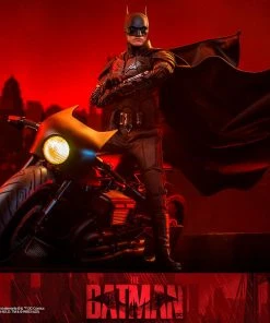 Pre-Orders Hot Toys Movie Masterpiece 1/6 Scale Figure - The Batman - Batman & Bat Signal