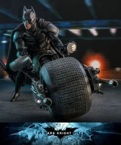 Hot Toys Movie Masterpiece 1/6 Scale Figure - The Dark Knight Rises - Batman New Arrivals