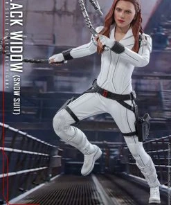 Pre-Orders Hot Toys - 1/6 Scale Figure - Black Widow (Snow Suit)