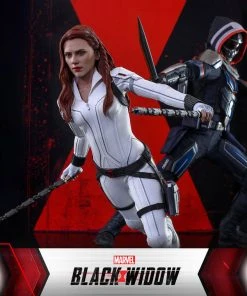 Pre-Orders Hot Toys - 1/6 Scale Figure - Black Widow (Snow Suit)