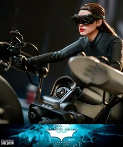 Hot Toys Movie Masterpiece 1/6 Scale Figure - Catwoman (The Dark Knight Trilogy)