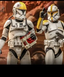 Hot Toys 1/6 Scale Figure - Clone Pilot (Star Wars: Episode II: Attack Of The Clones) 29 Hot Toys 1/6 Scale Figure - Clone Pilot (Star Wars: Episode II: Attack Of The Clones)