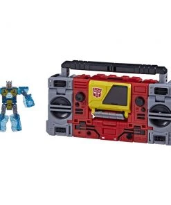 Hasbro Transformers: Legacy Voyager Autobot Blaster