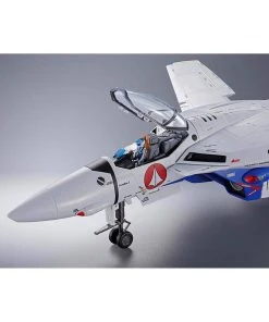 Bandai DX Chogokin Macross 1/48 Scale VF-1A Maximillian Jenius Use