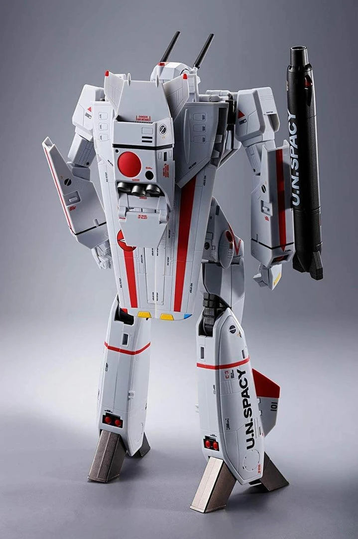 Bandai DX Chogokin Macross 1/48 Scale VF-1J Valkyrie (Hikaru Ichijo) Anime 16 Bandai DX Chogokin Macross 1/48 Scale VF-1J Valkyrie (Hikaru Ichijo) Anime