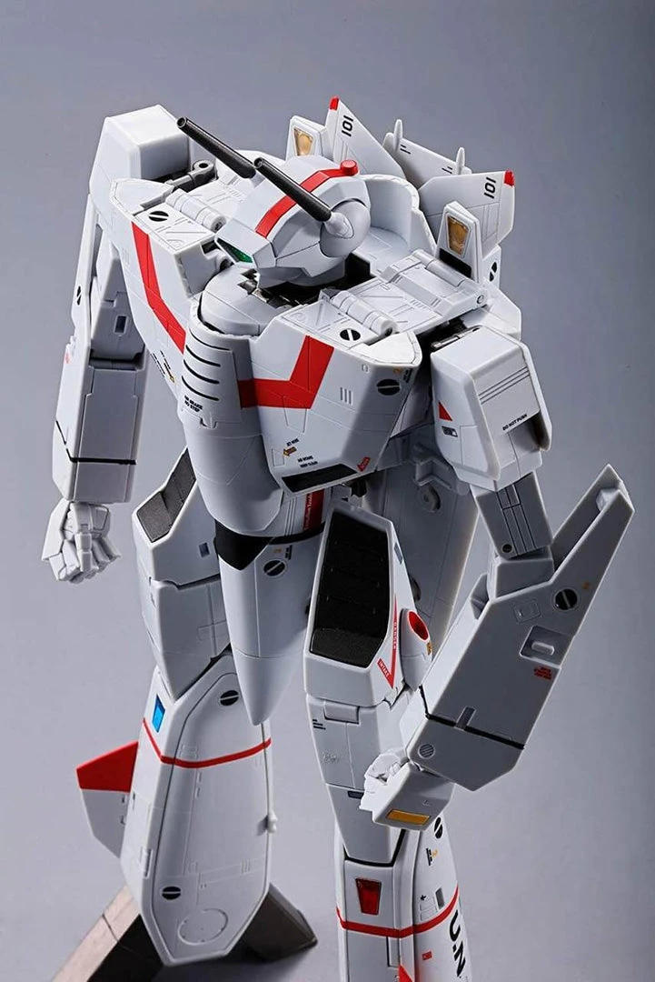 Bandai DX Chogokin Macross 1/48 Scale VF-1J Valkyrie (Hikaru Ichijo) Anime 24 Bandai DX Chogokin Macross 1/48 Scale VF-1J Valkyrie (Hikaru Ichijo) Anime