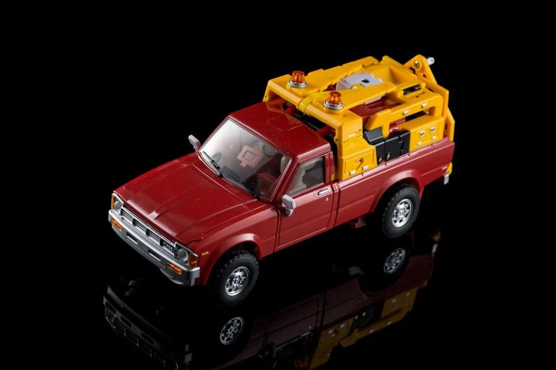 Transformers TFCON Exclusive - X-Transbots Master Series Ono 10 Transformers TFCON Exclusive - X-Transbots Master Series Ono