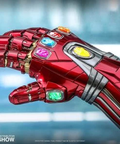 Hot Toys Movie Masterpiece 1/1 Scale Life-Size Replica - Nano Gauntlet (Avengers: Endgame) Comics