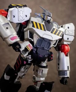 Mastermind Creations Reformatted R-40 Jaguar W/ Tyrantron Upgrade Kit Transformers 20 Mastermind Creations Reformatted R-40 Jaguar W/ Tyrantron Upgrade Kit Transformers