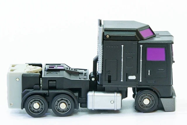 Magic Square MS-B11 Overlord 10 Magic Square MS-B11 Overlord