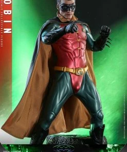 Hot Toys Movie Masterpiece 1/6 Scale Figure -