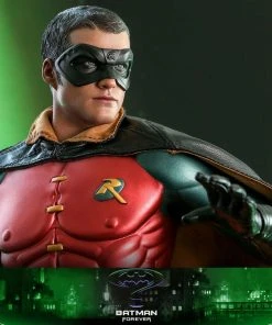 Hot Toys Movie Masterpiece 1/6 Scale Figure -