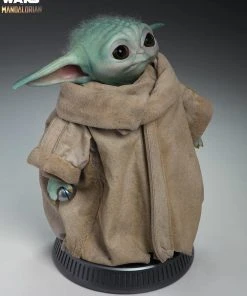 Sideshow Collectibles Life-Sized Figure - Star Wars - The Mandalorian - The Child