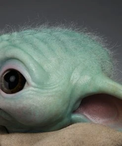 Sideshow Collectibles Life-Sized Figure - Star Wars - The Mandalorian - The Child