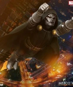 Mezco Toys ONE:12 Collective - Marvel Universe Doctor Doom